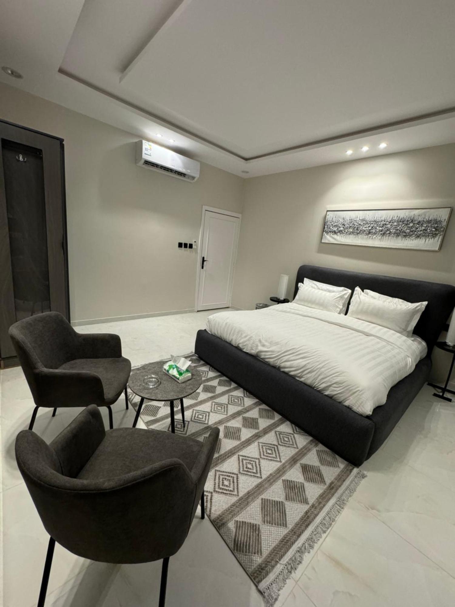 Apartment In Al Maseef