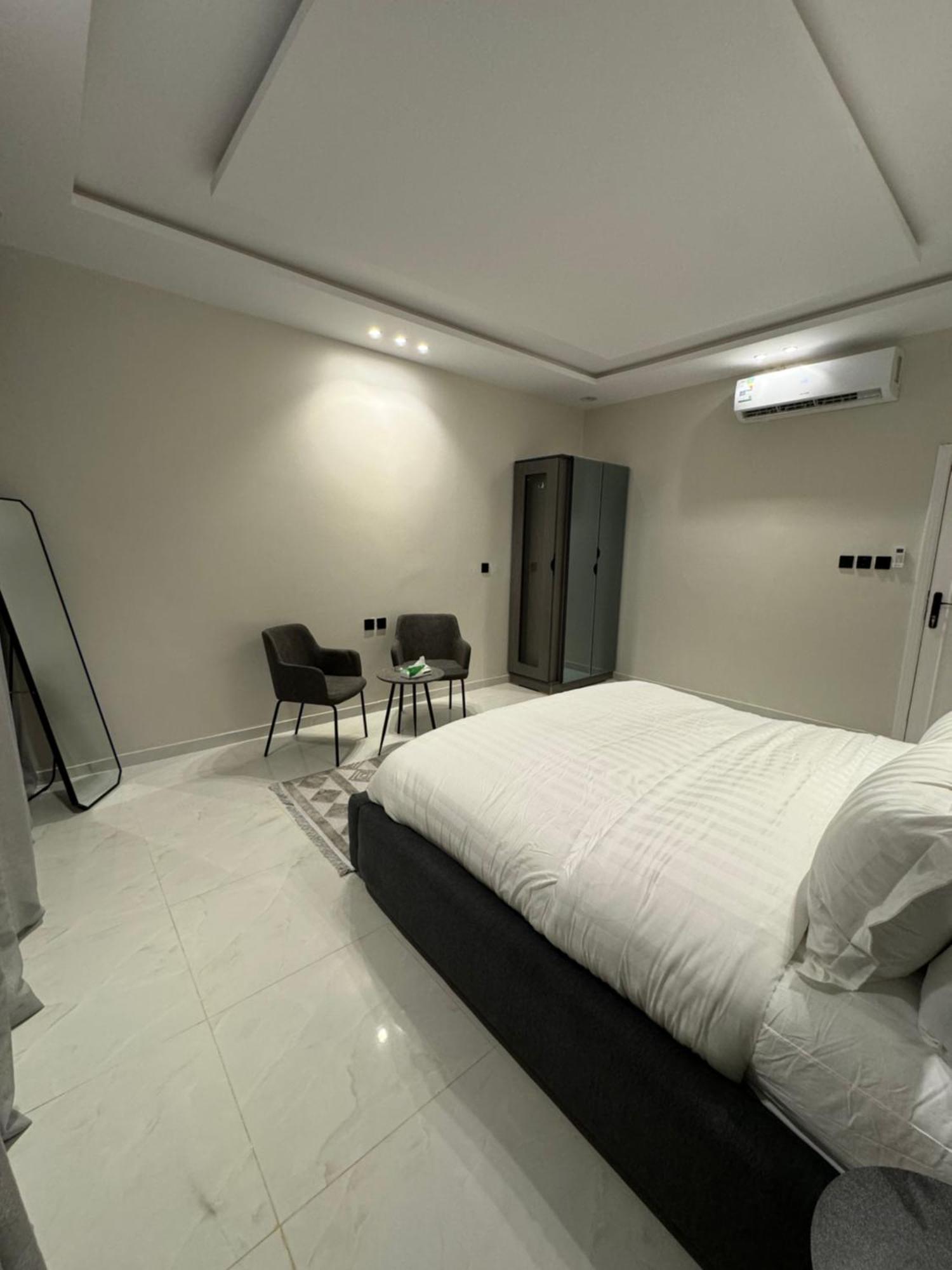 Apartment In Al Maseef